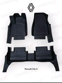 tapis de sol en carbon pour une Renault Clio 5