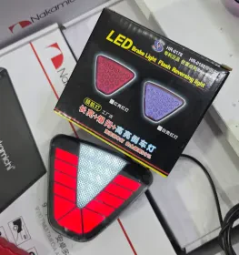 Feux arrière de frein Universel , Style sportif , Flash d'avertissement,pour Auto SUV Moto - مصابيح خلفية للفرامل ، نمط رياضي، فلاش تحذير،